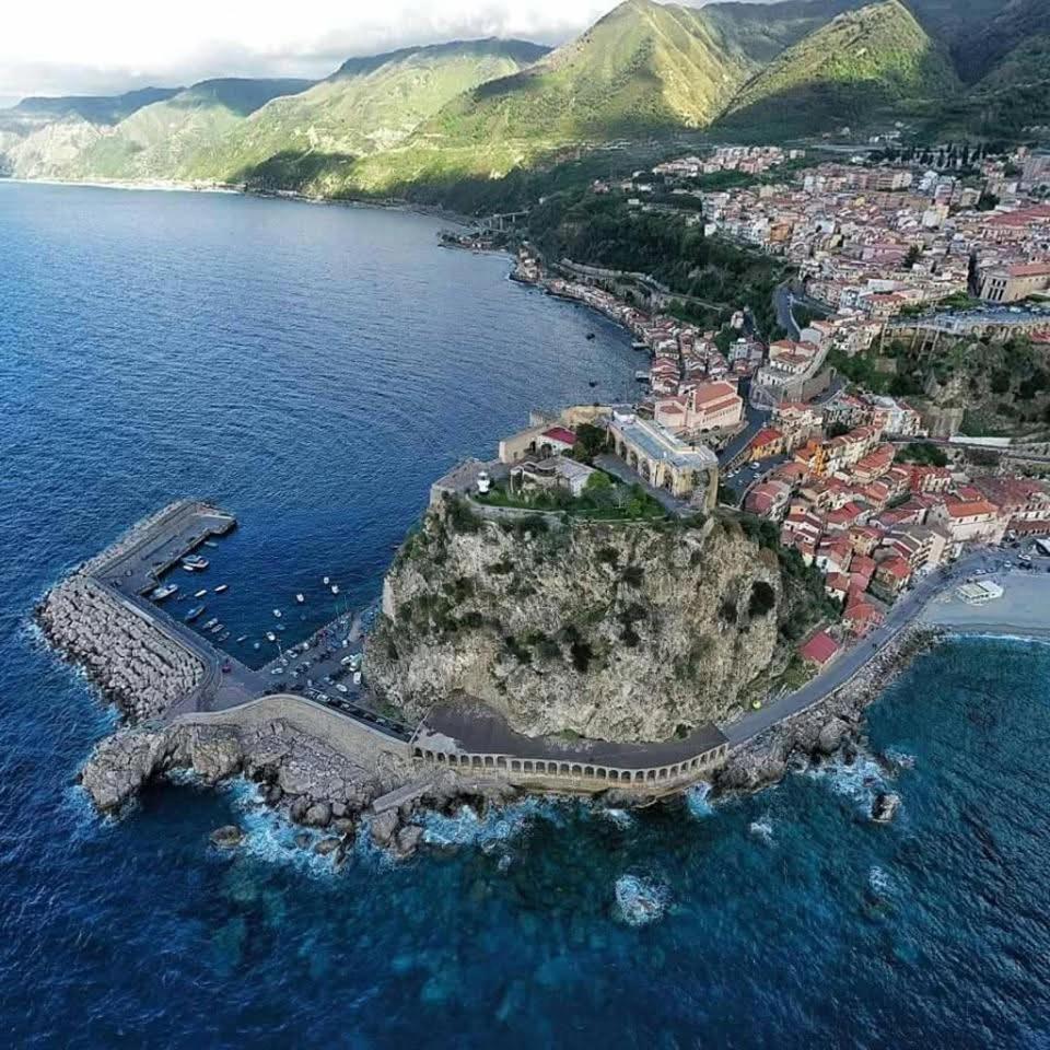 Calabria Collina Di Scilla Casale Ostello1800 Self Service Giardino Stanze E Per Famiglie Coppie E Single Pzza S Gaetano 16 Casa de Férias